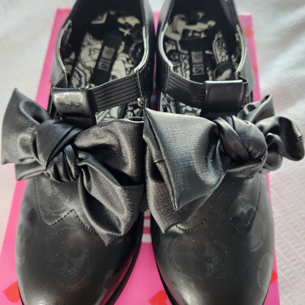 Iron FistChic Black Bow Flats for Women